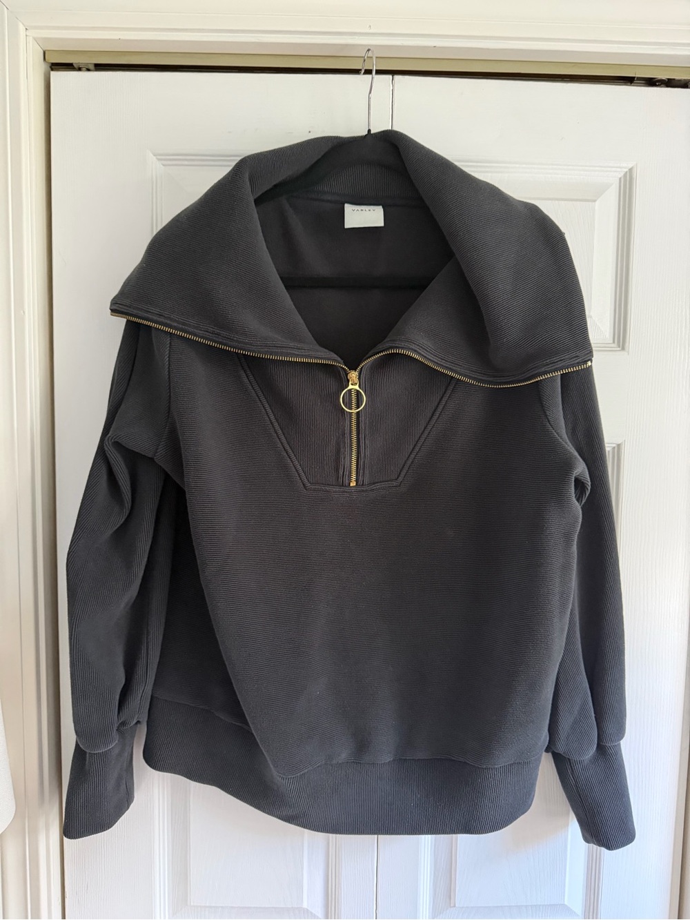 Varley Vine Quarter Zip sweatshirt
